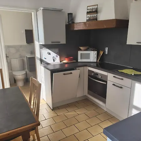 Modern In The Center Apartment